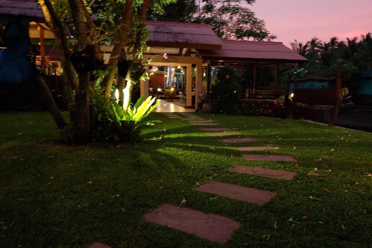 Resort บ้านกรนรา Baan Kornnara 3*
