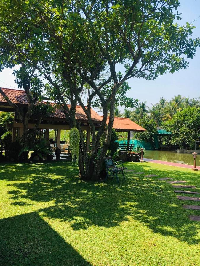 บ้านกรนรา Baan Kornnara 3* Amphawa