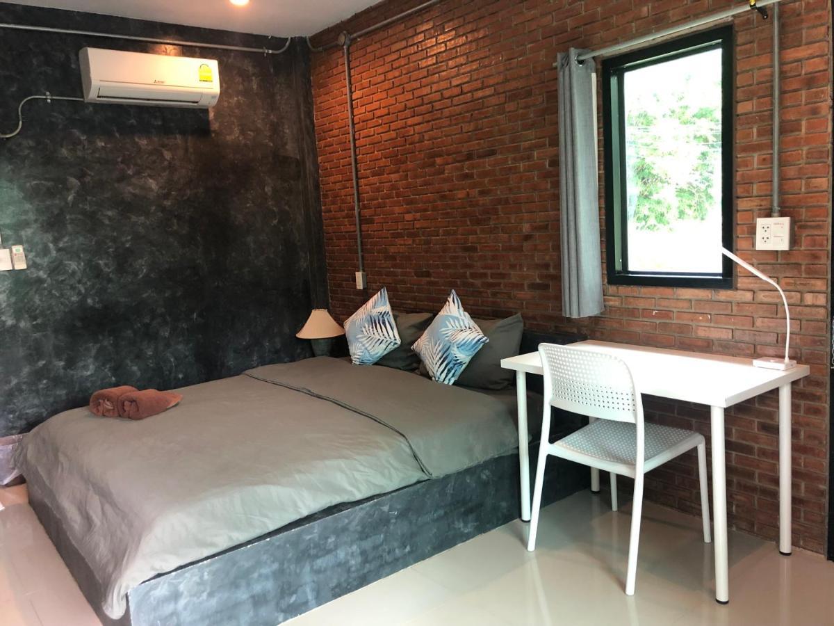 Resort Baan Tonjaeng *