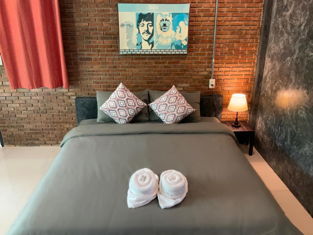 Resort Baan Tonjaeng Chainat