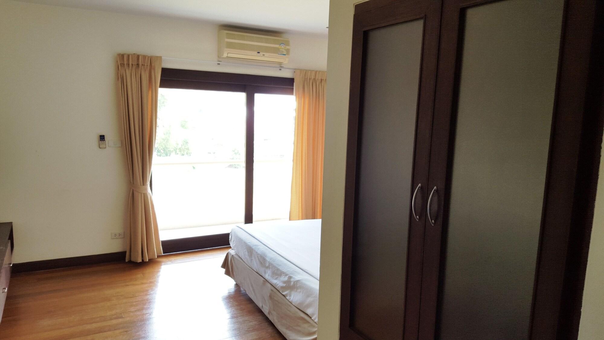 Joy Apartment *