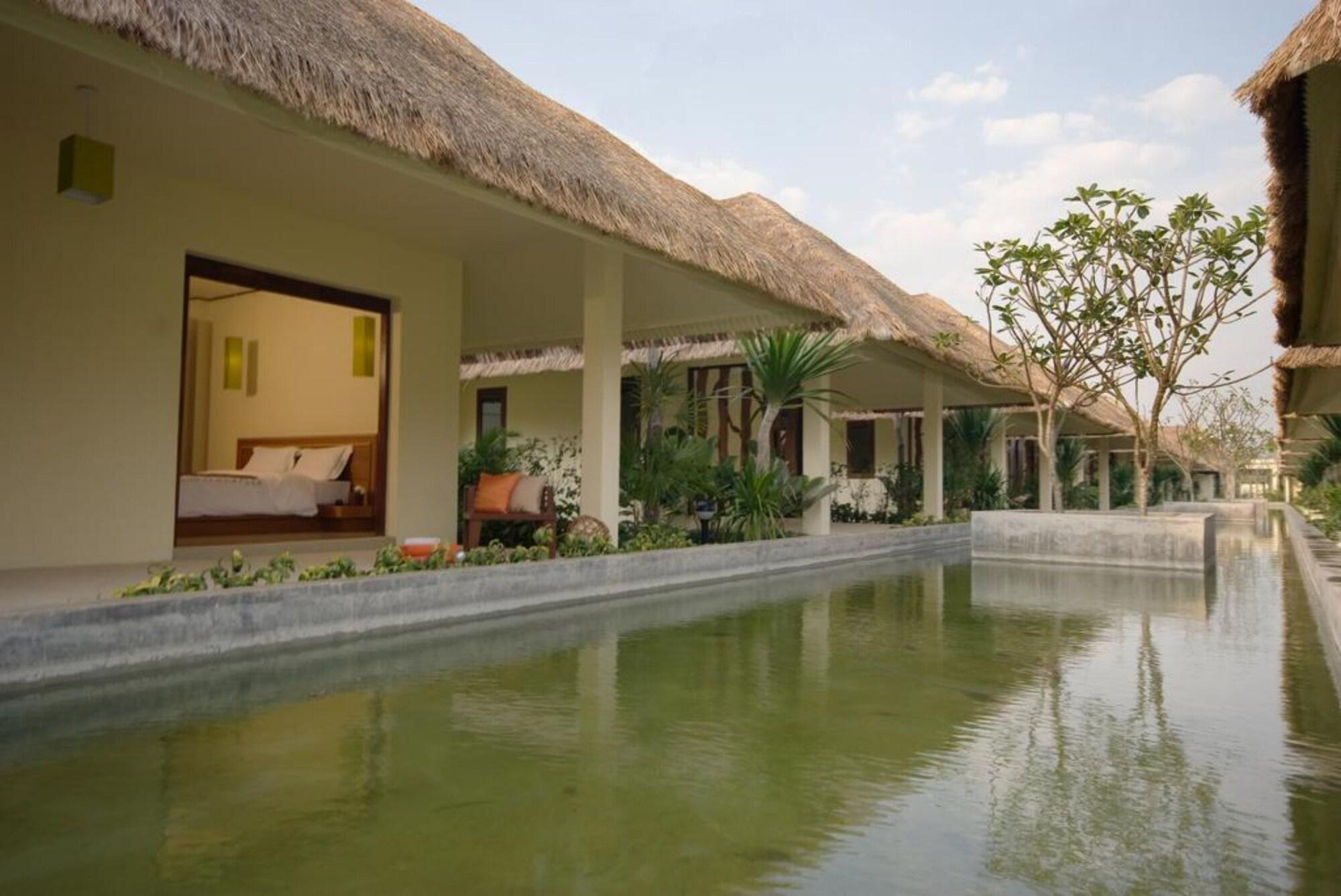 Nantra De Deluxe Resort 4*