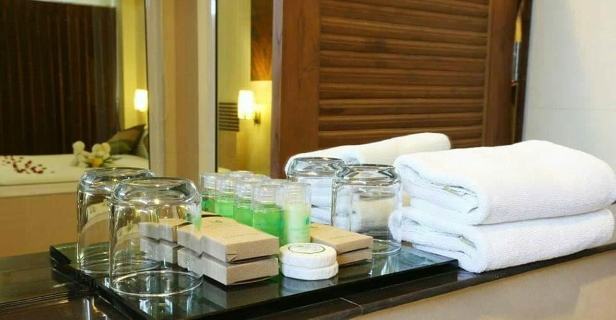 And Hotel 3*