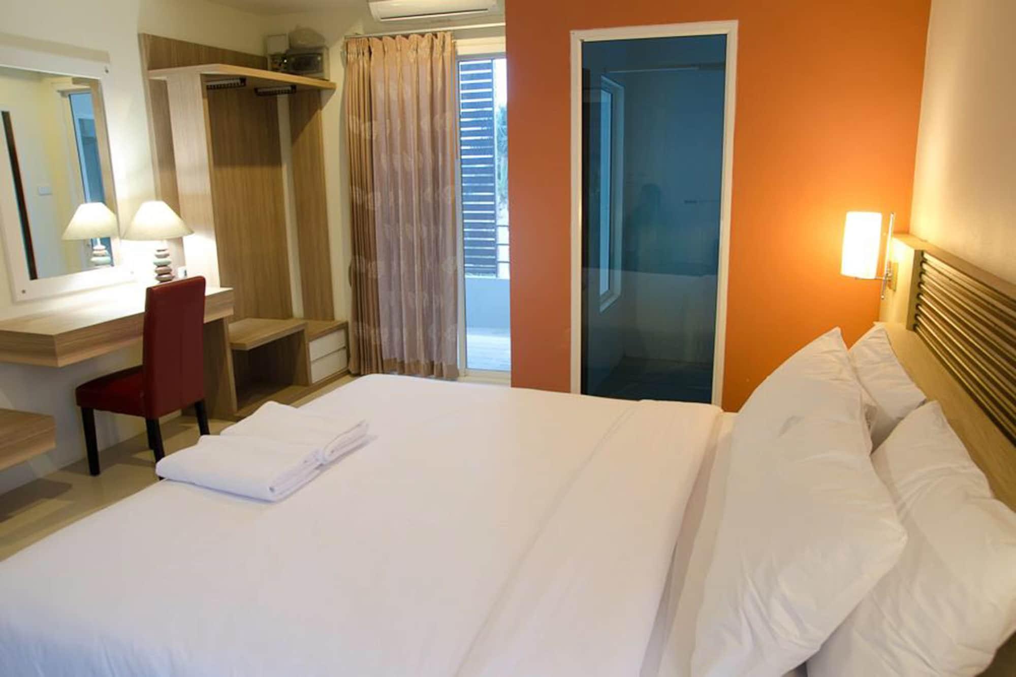 And Hotel 3*