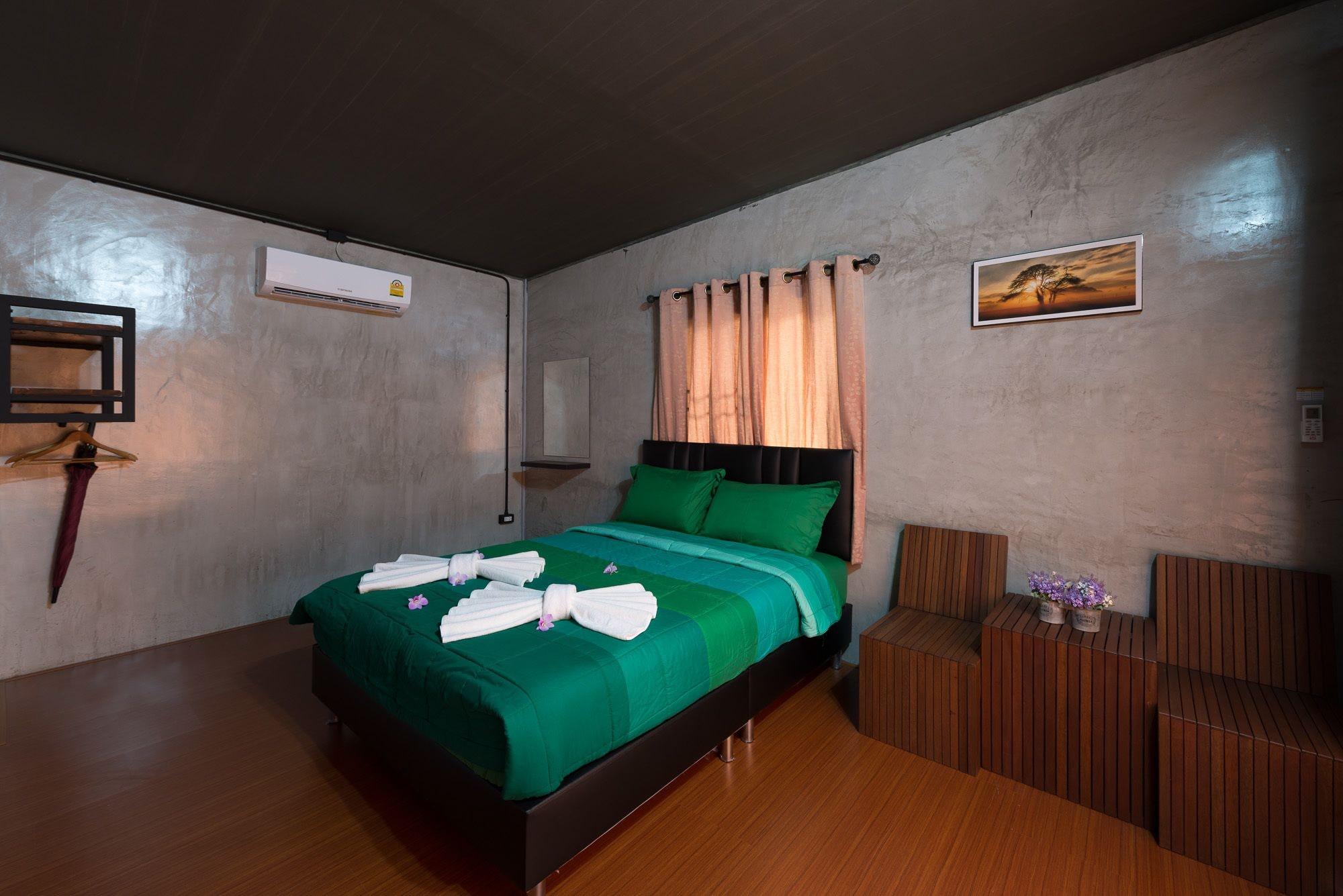 Alongkorn Farm And 3*