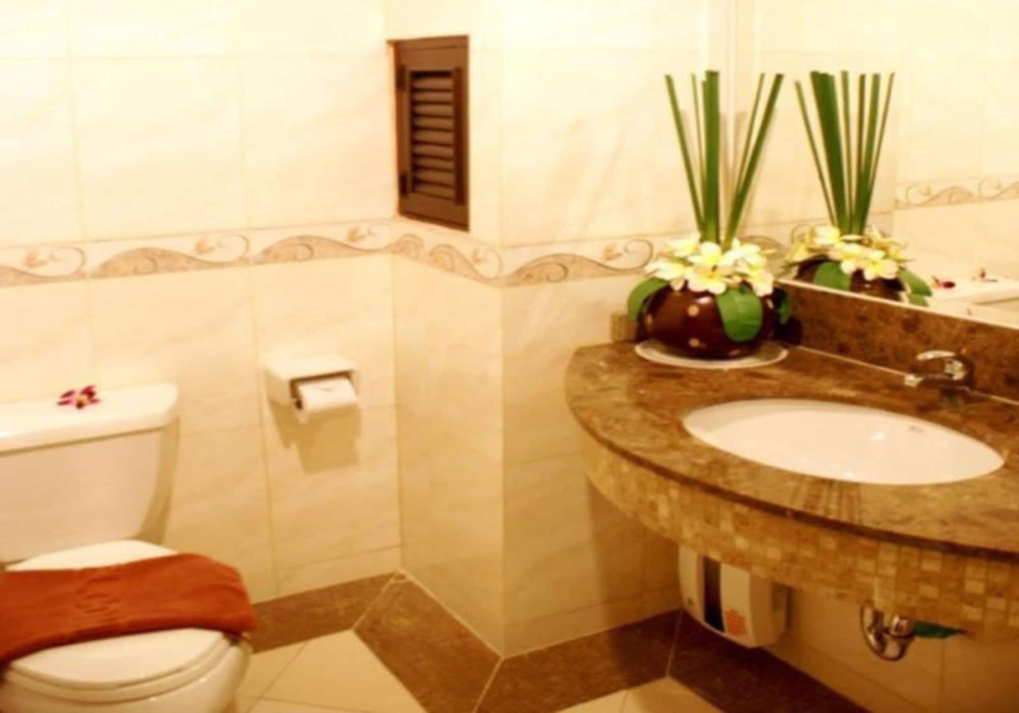 Eurasia Boutique Hotel 3*