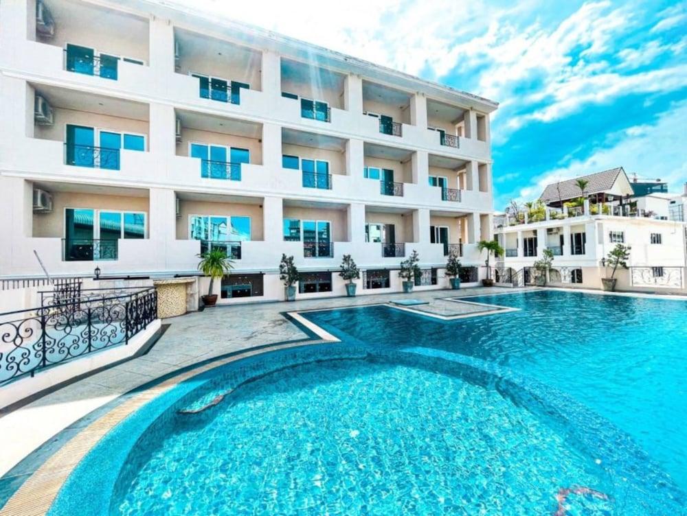Eurasia Boutique 3* Bang Lamung