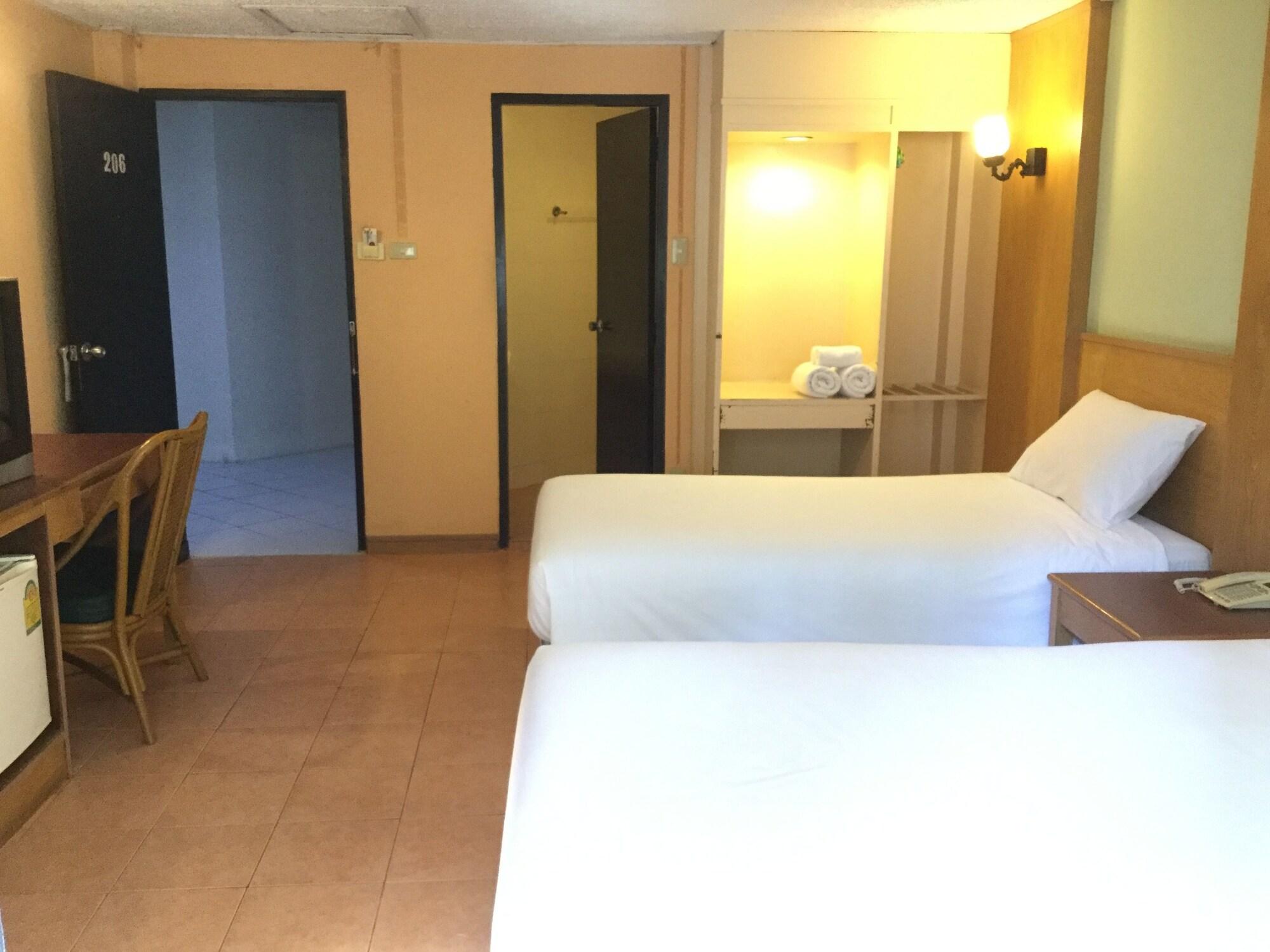 At Nine Hotel