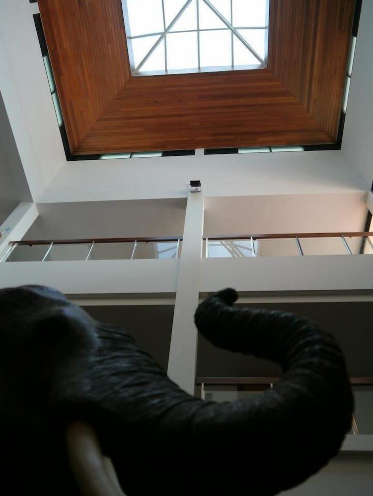 Inn Baan Saikao Plaza & Service