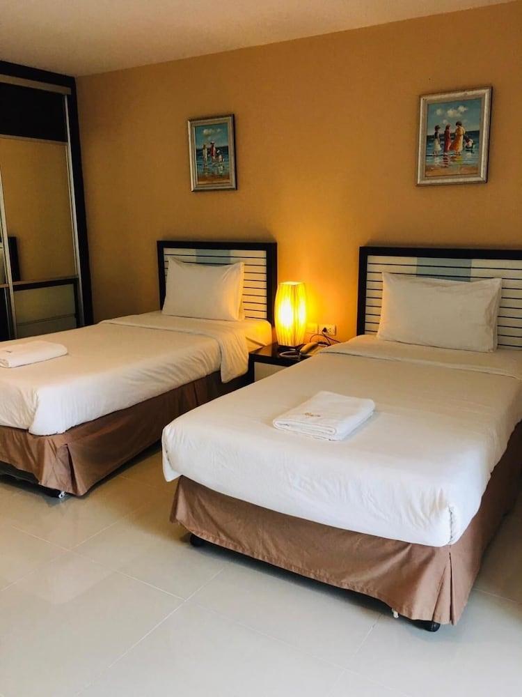Similan Mansion Bang Saen