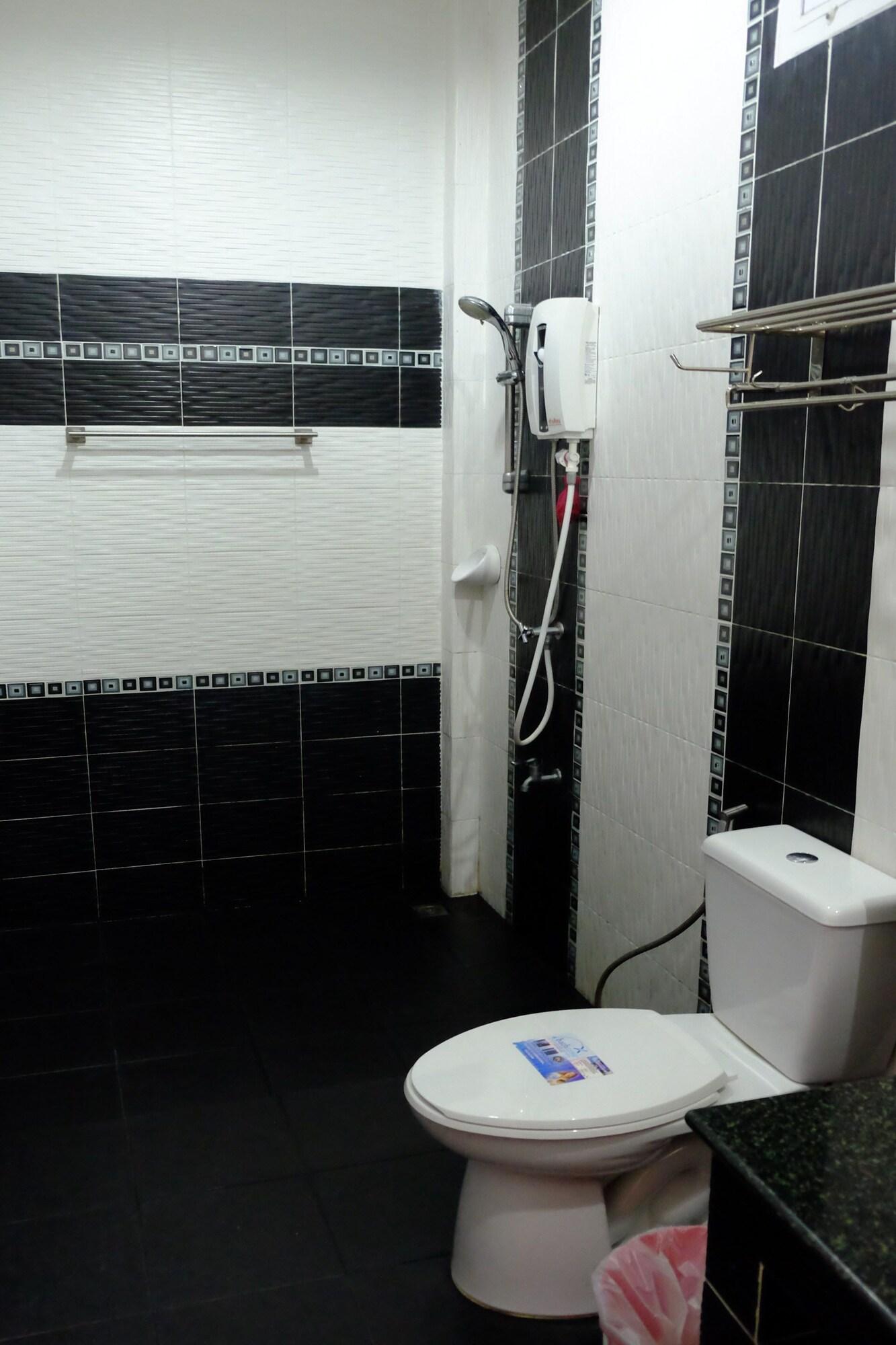 Pt House Hotel Rayong
