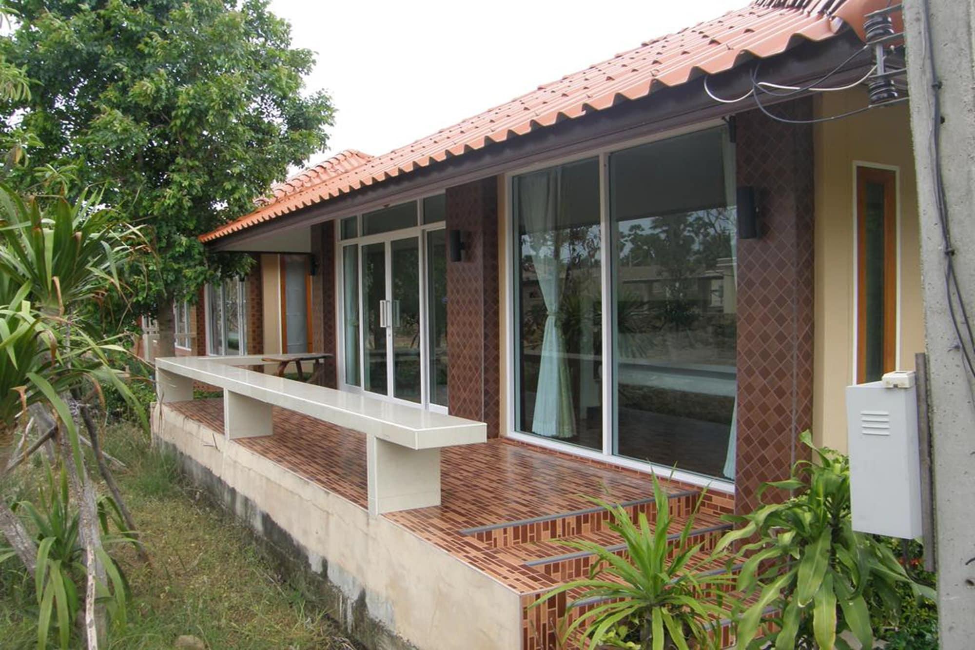 Ton Taan Muang Cha-Am
