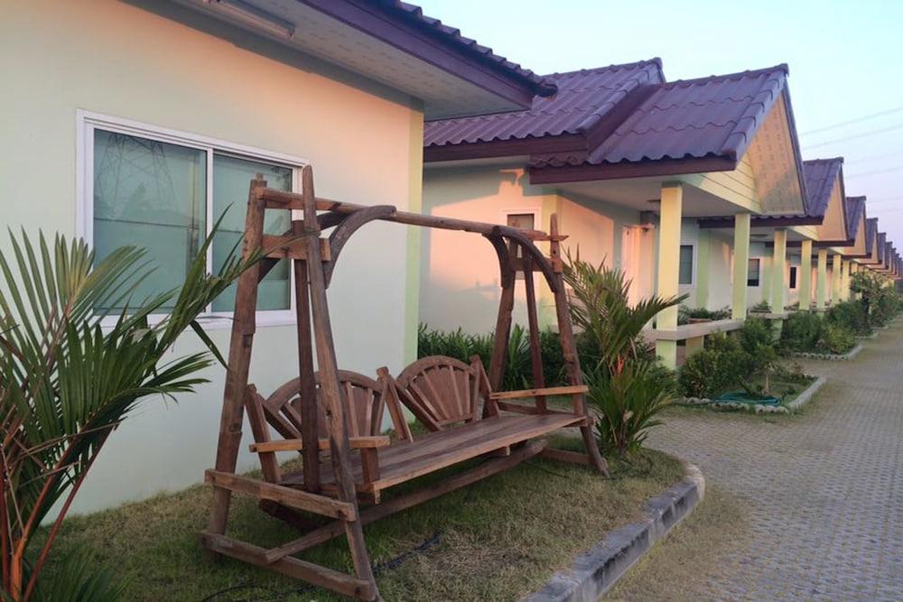 Pt House Hotel 2*