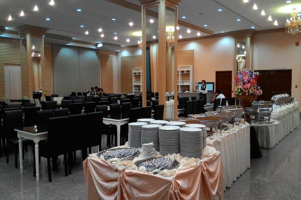 Hotel Pearl & Nonthaburi