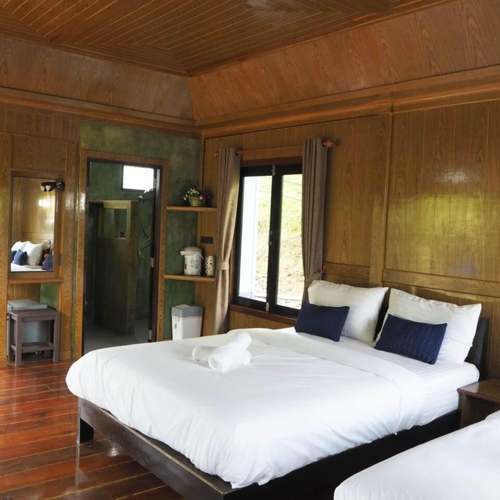 Baan Suan Hill Resort 3*