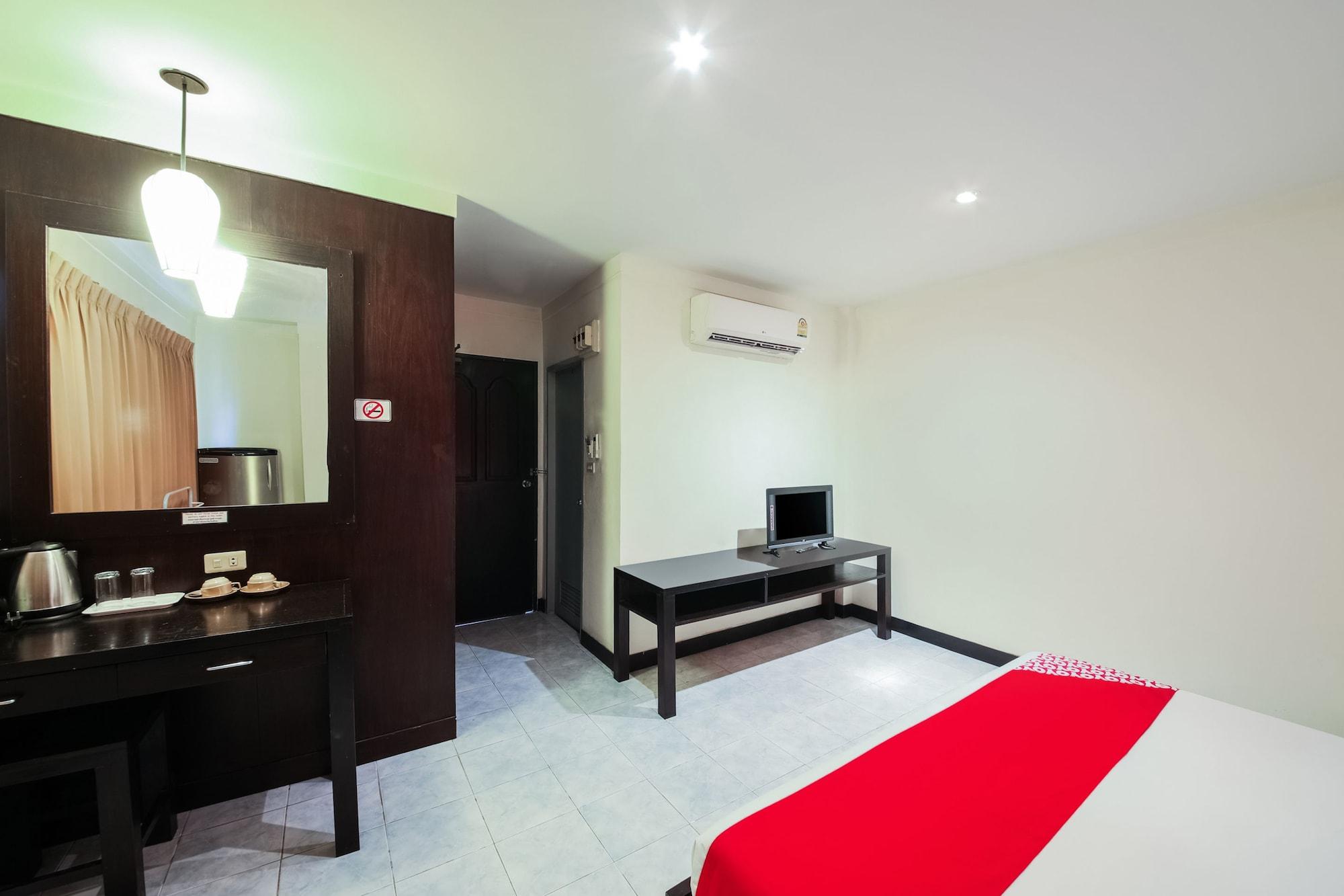 Hotel Oyo 244 Roar Patong