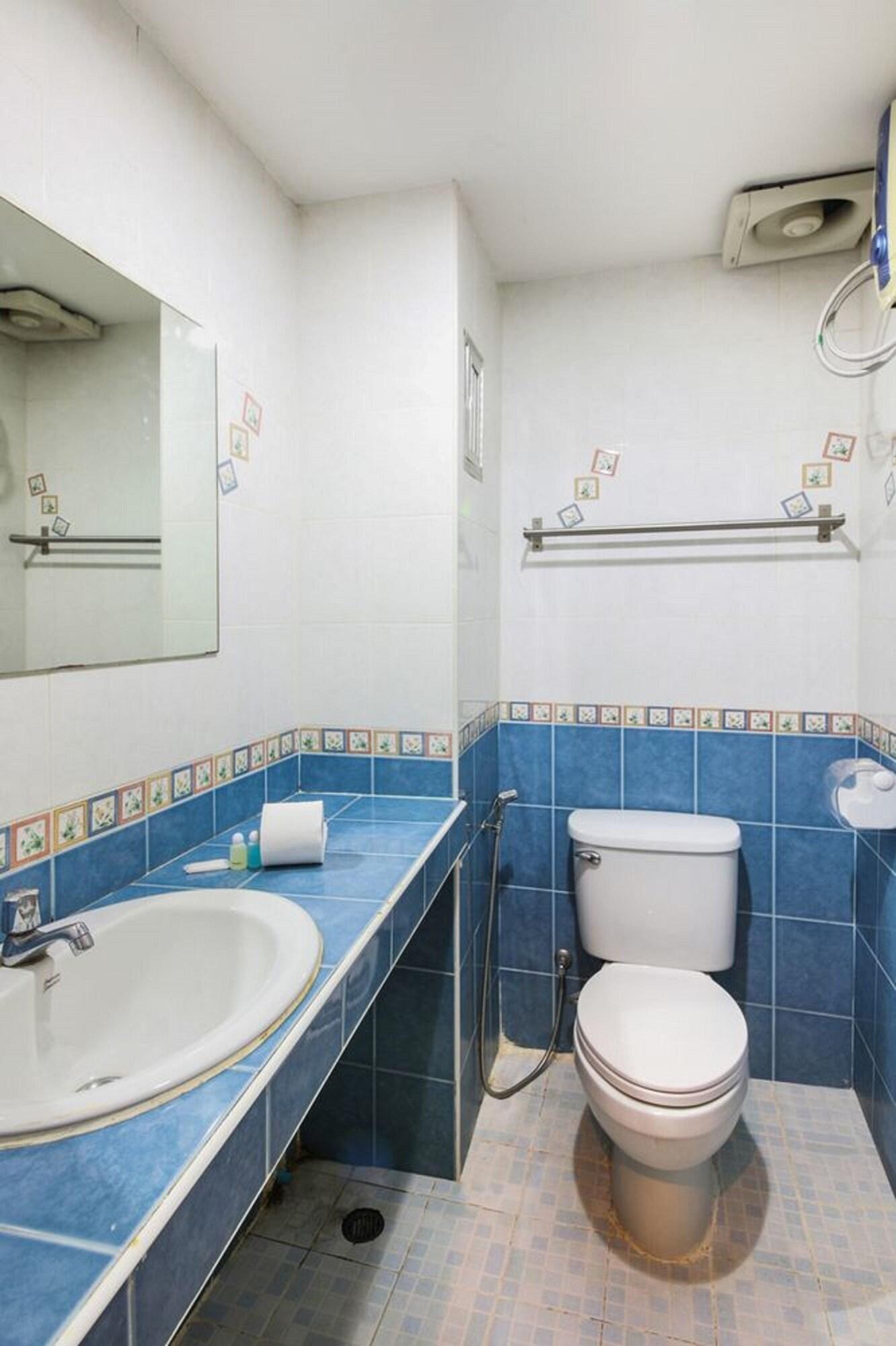 Hotel Oyo 244 Roar 3*