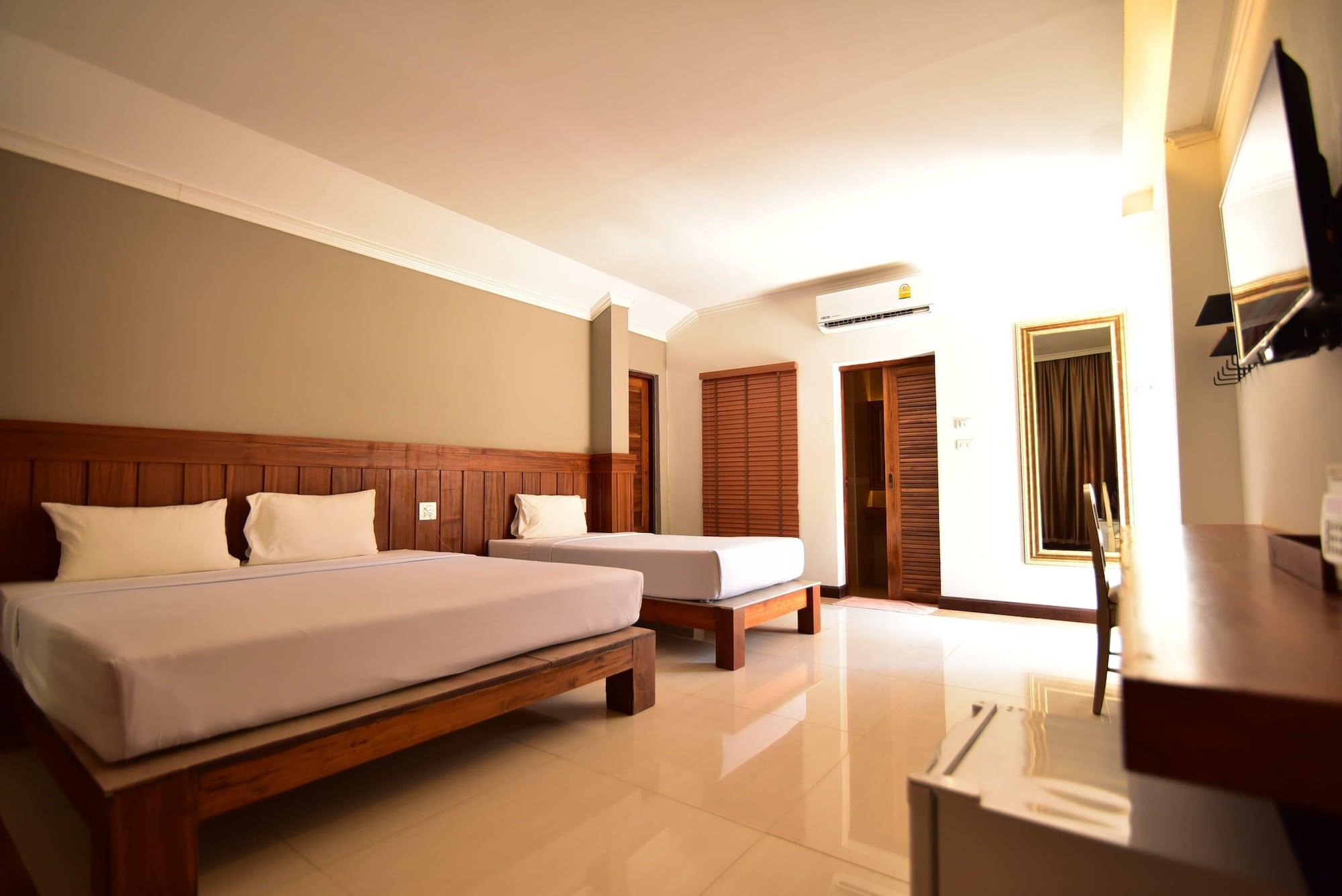Fantasy 3* Nakhon Sawan