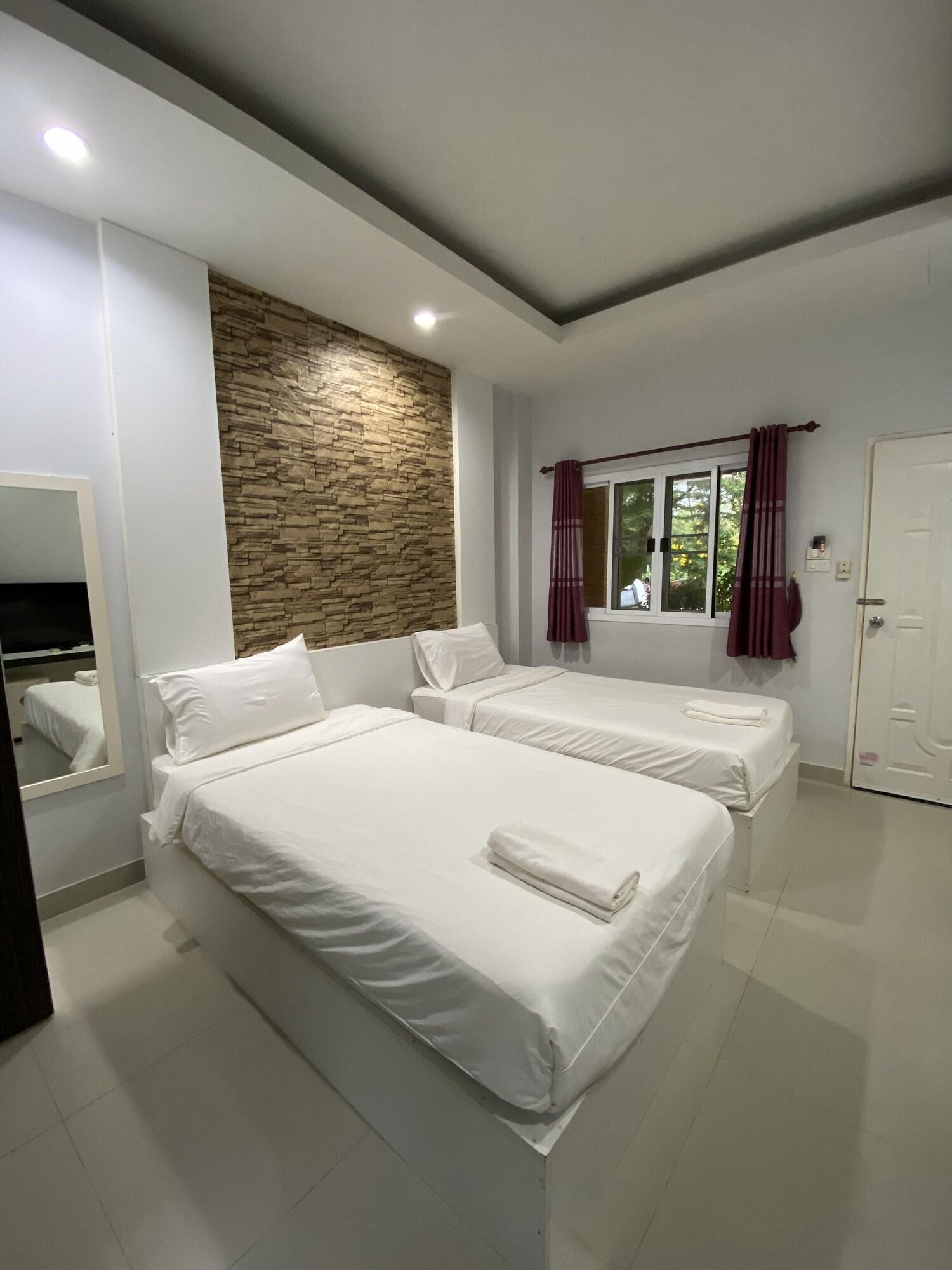 Park Hotel Warin Chamrap