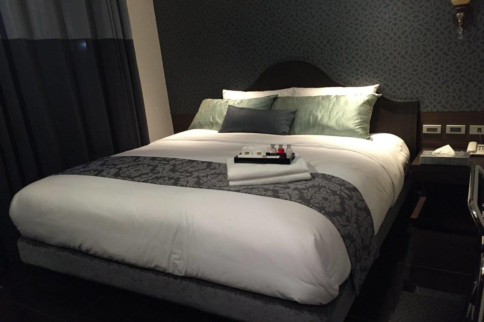 The Fah Silom Hotel 3*