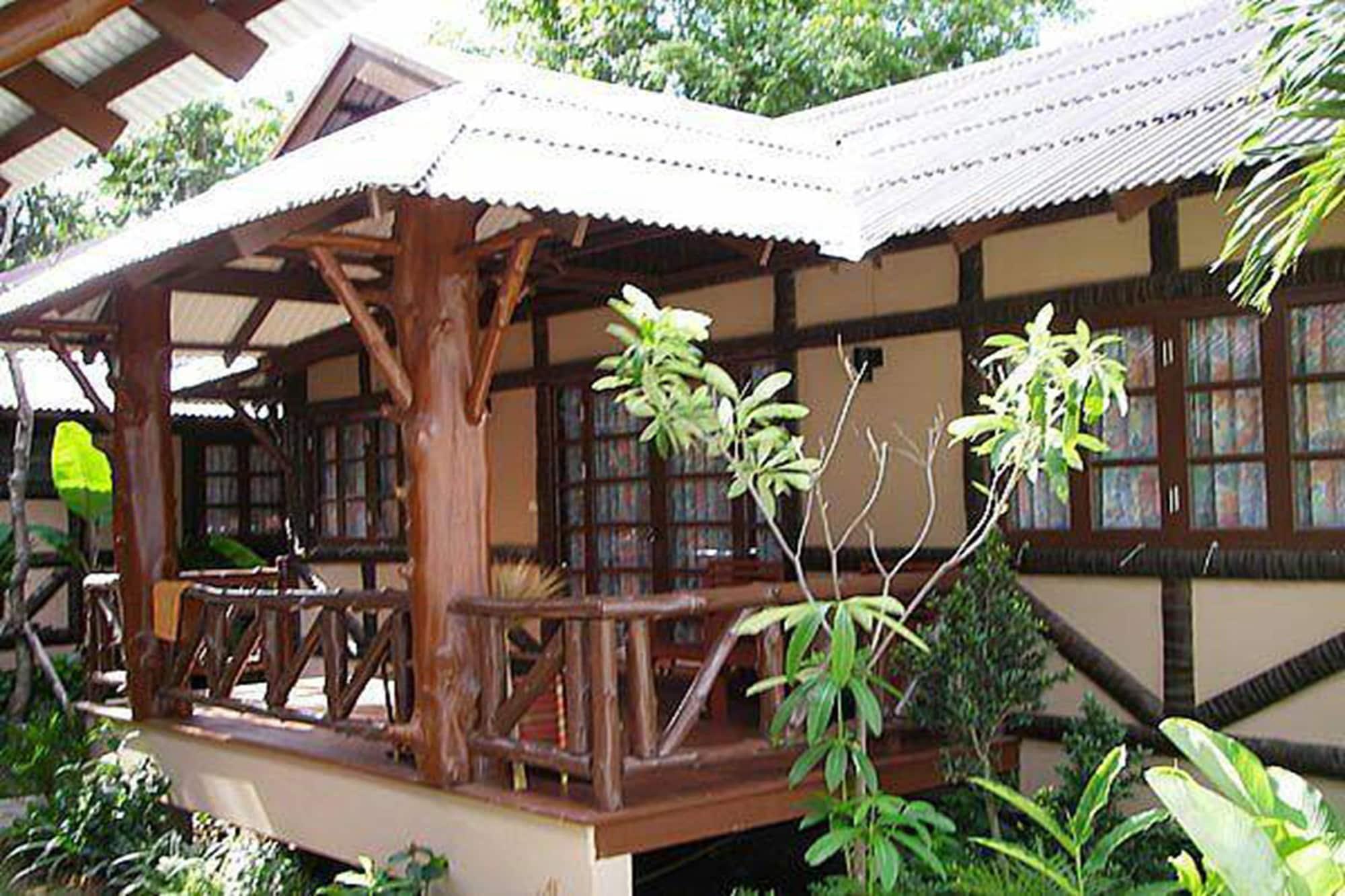 Baan Klang Aow Holiday park