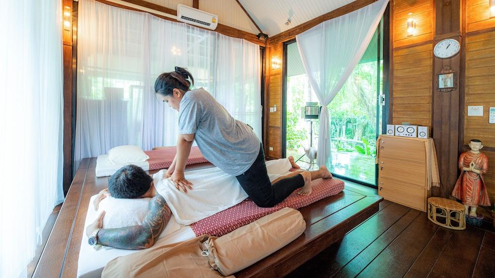 Baan Klang Aow Holiday park Ban Krut (Prachuap Khiri Khan)