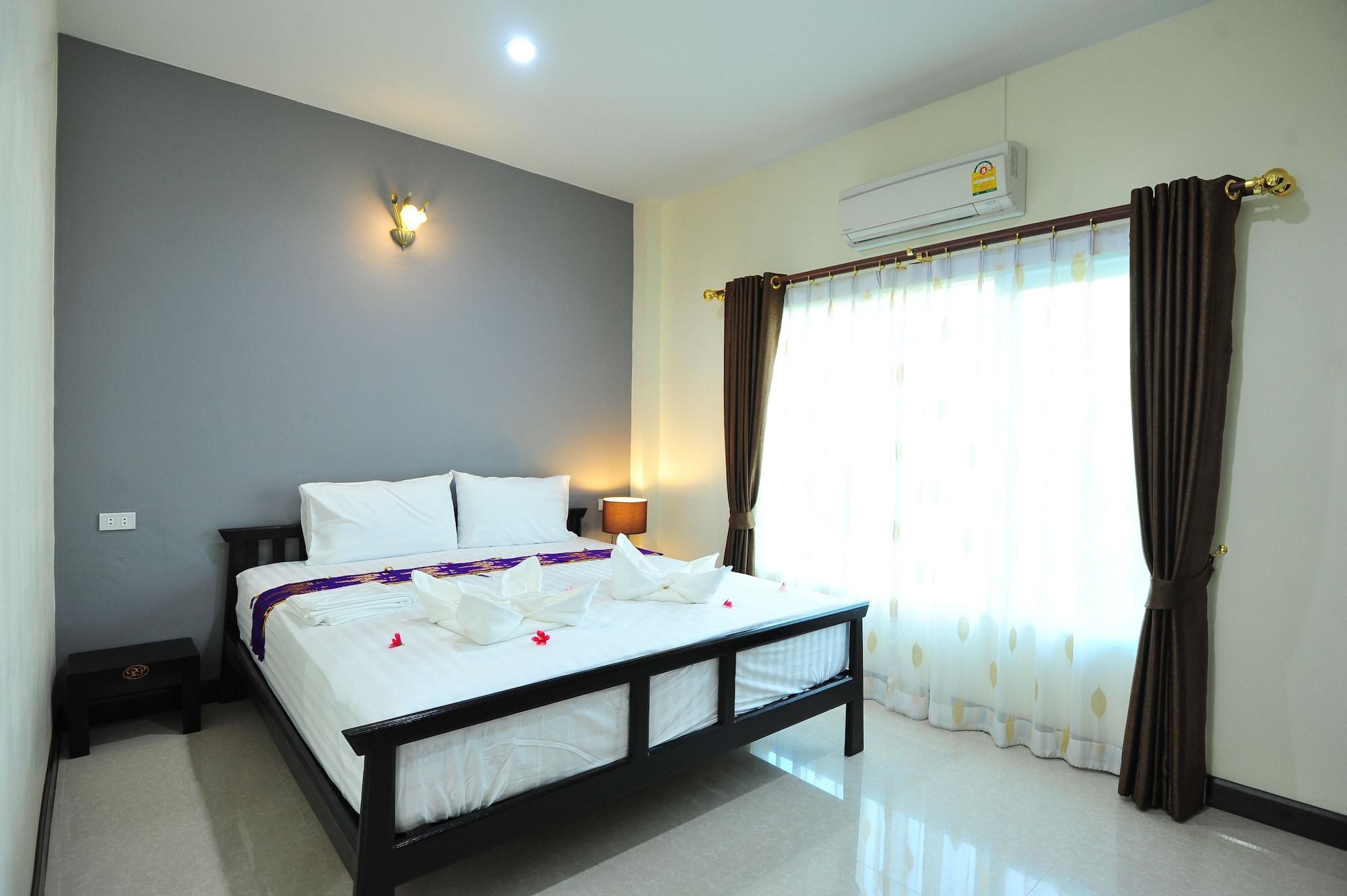 Park & Pool Hotel