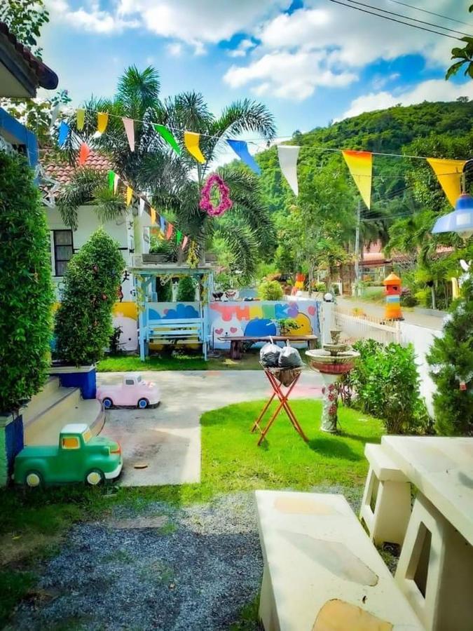 บ้านพักสัตหีบ Jk Marine House 2* Sattahip