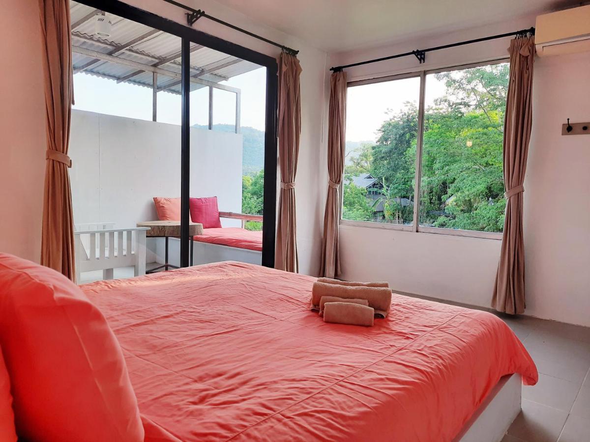 Chasorn Riverside Sai Yok