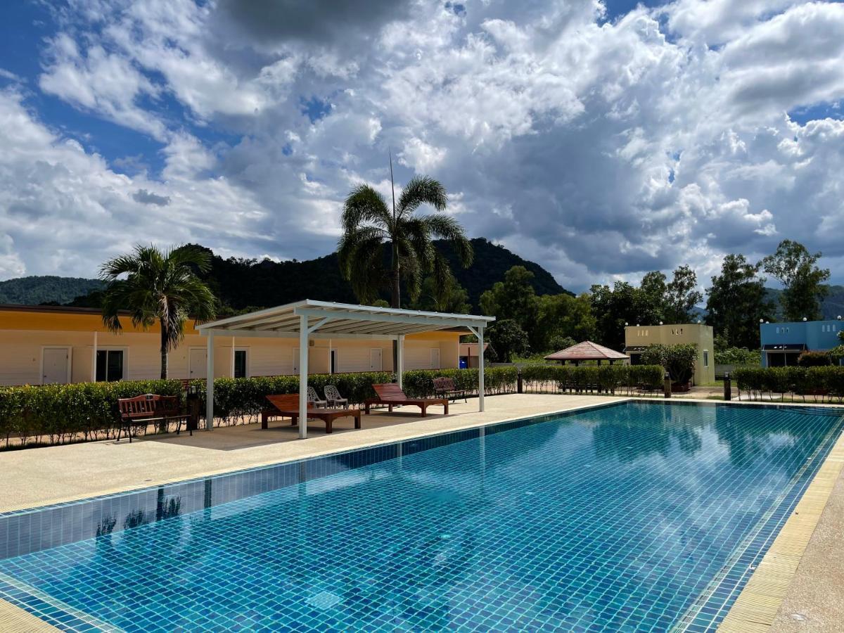 Plearn Khaoyai Mu Si