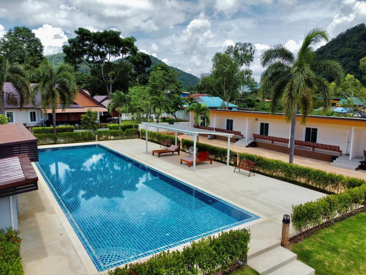 Plearn Khaoyai Resort Mu Si