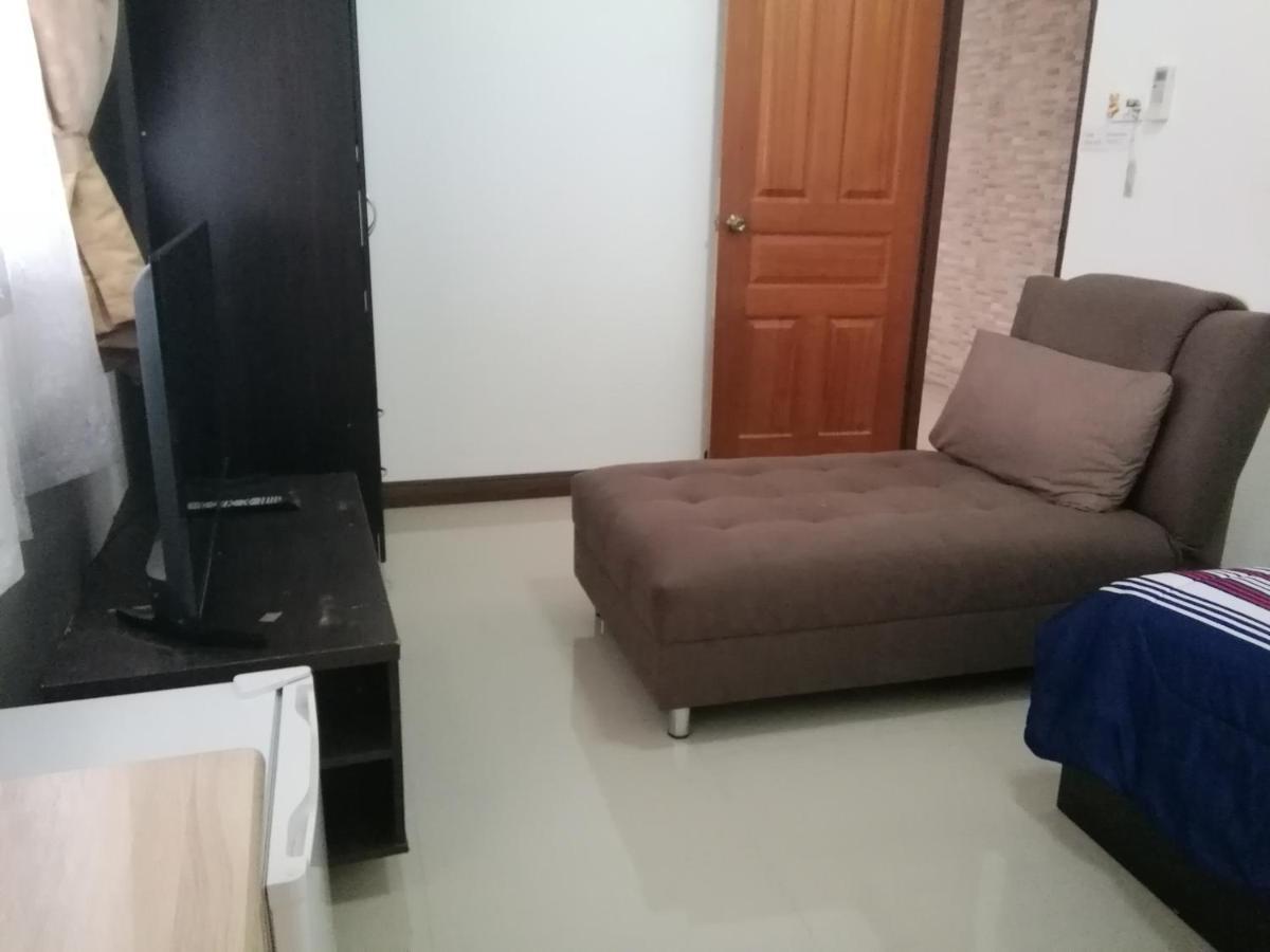 Wilderness Bed & Breakfast 2*