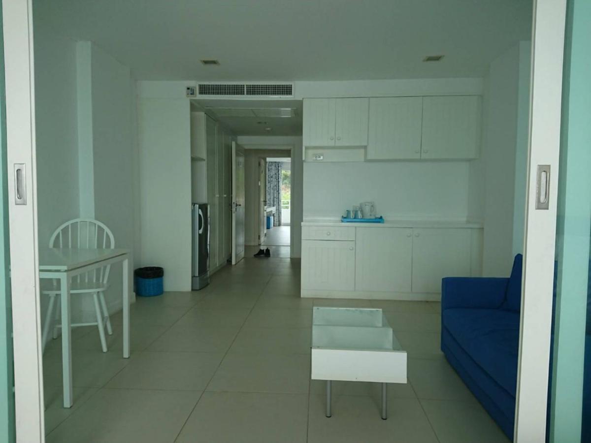 Santorini Hua Hin Aparthotel 3*