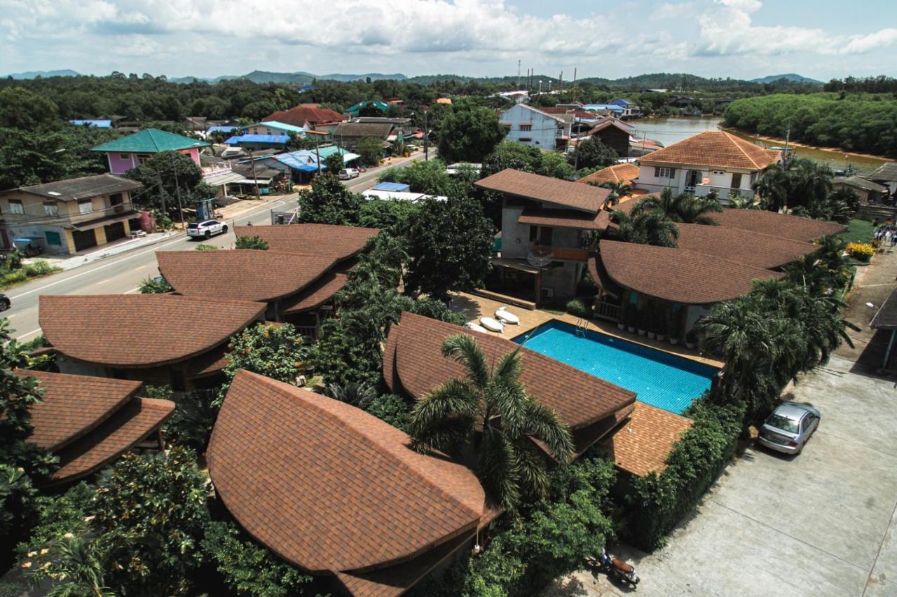 Tique Series Boutique Hotel