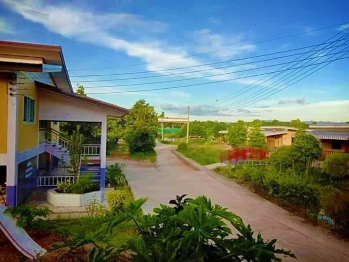 Guest house บ้านสวนชนะจน