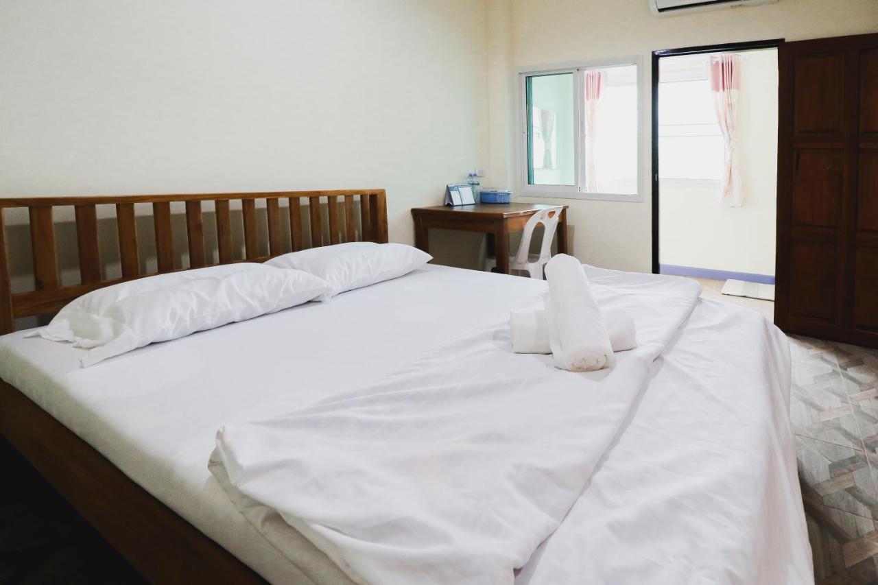 บ้านสวนชนะจน Guest house