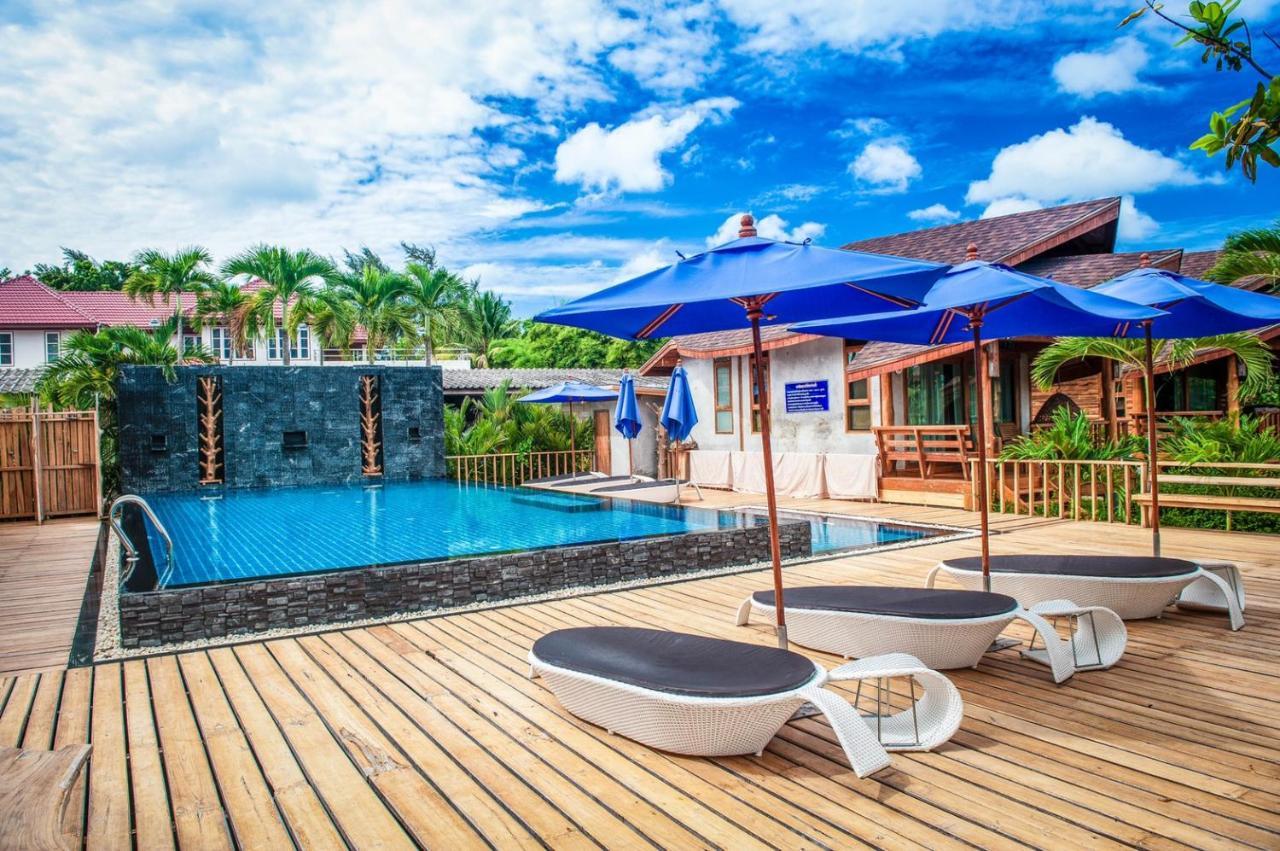 Tique Series Boutique Hotel