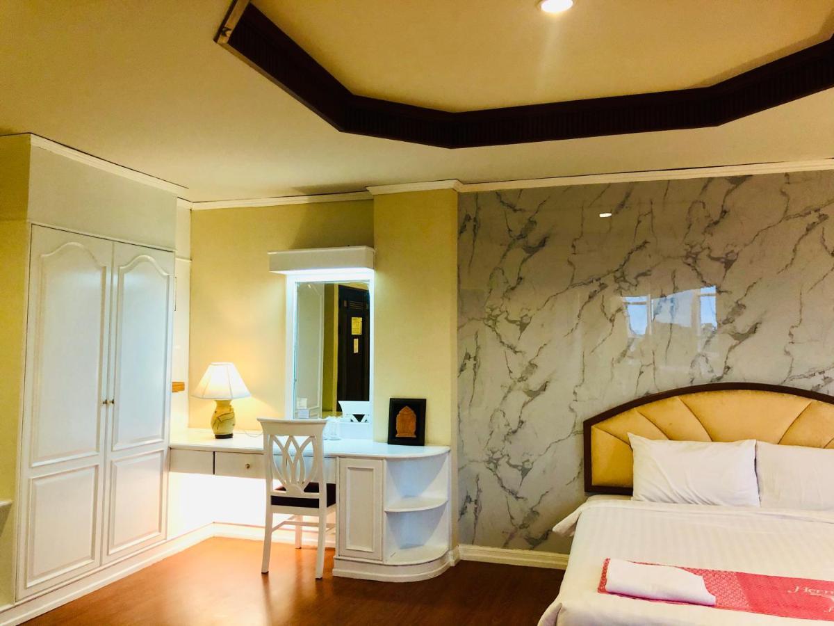 Hermitage Korat-sha Hotel