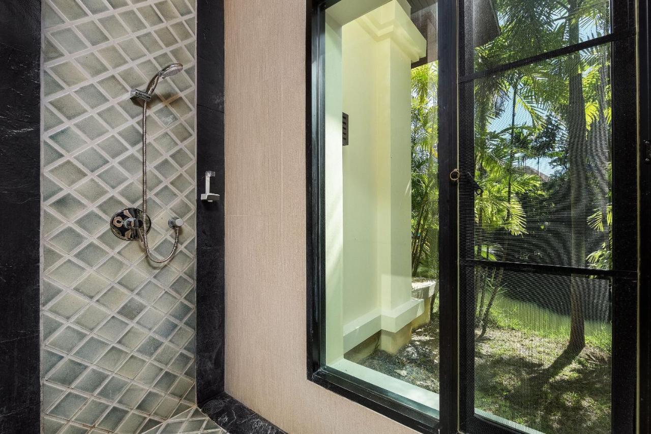 Hoata| Luxury 2br In The Baan Bua Estate | Villa Nai Harn