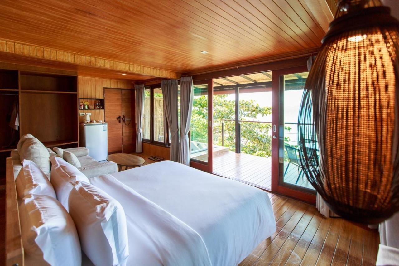 The Cliff Resort