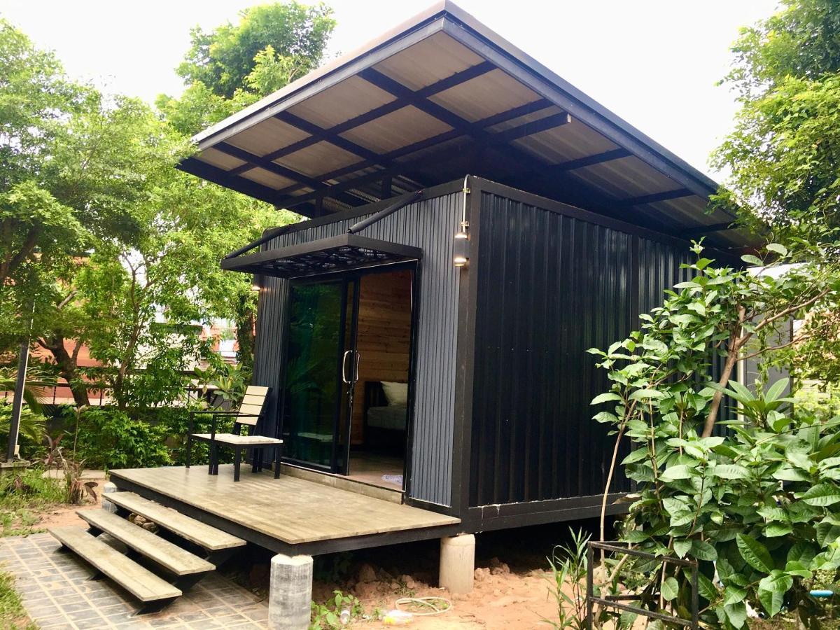 The Loft Buri * Kabin Buri