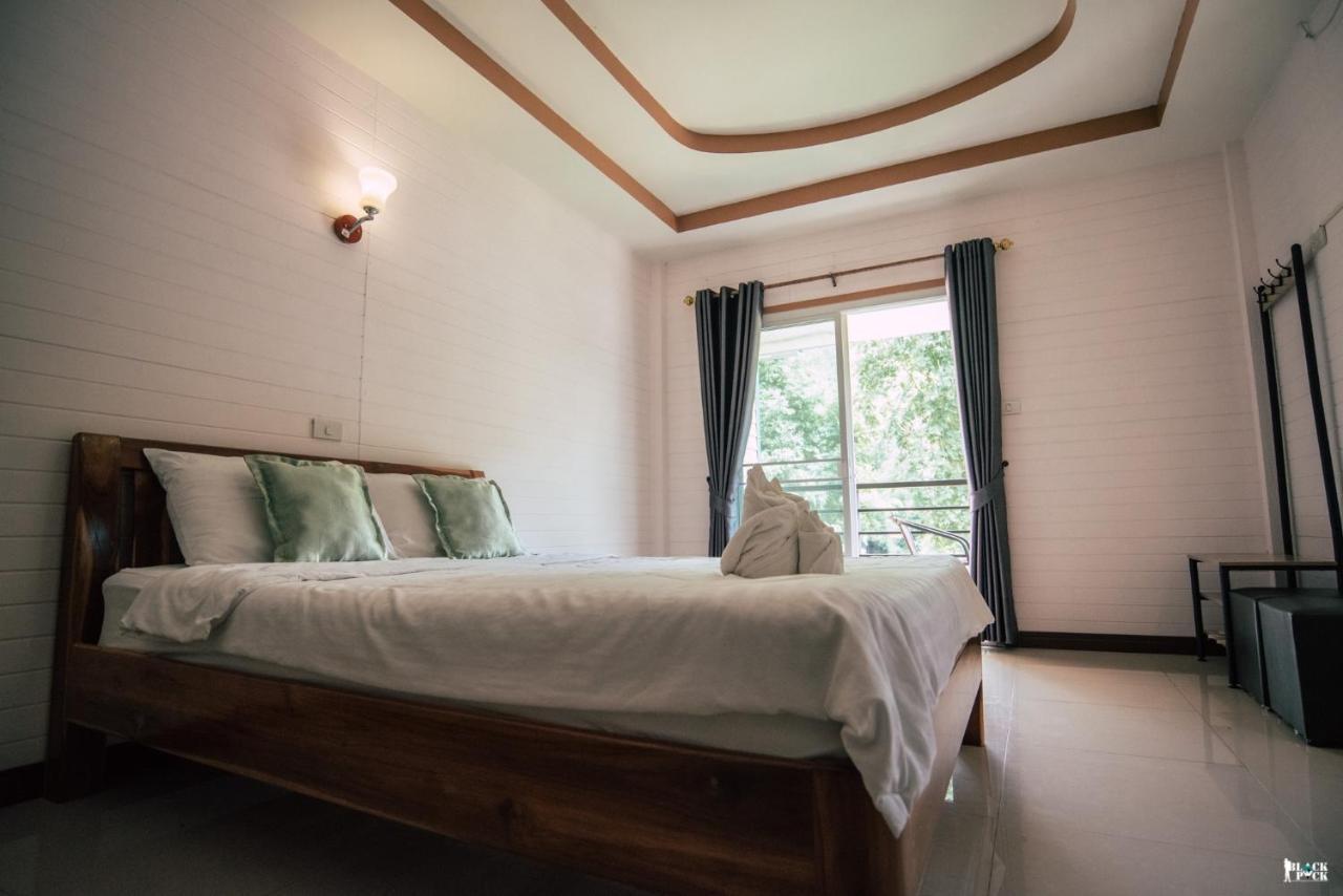 ชอว์ งาทอง รีสอร์ต Chor Ngar Thong Erawan Resort
