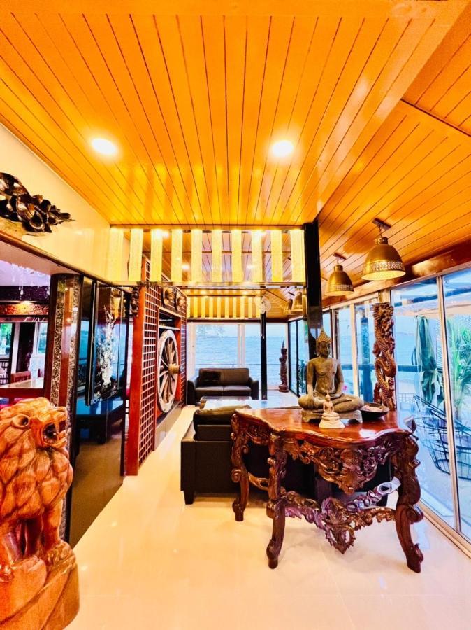 Villa Crystal Sea *