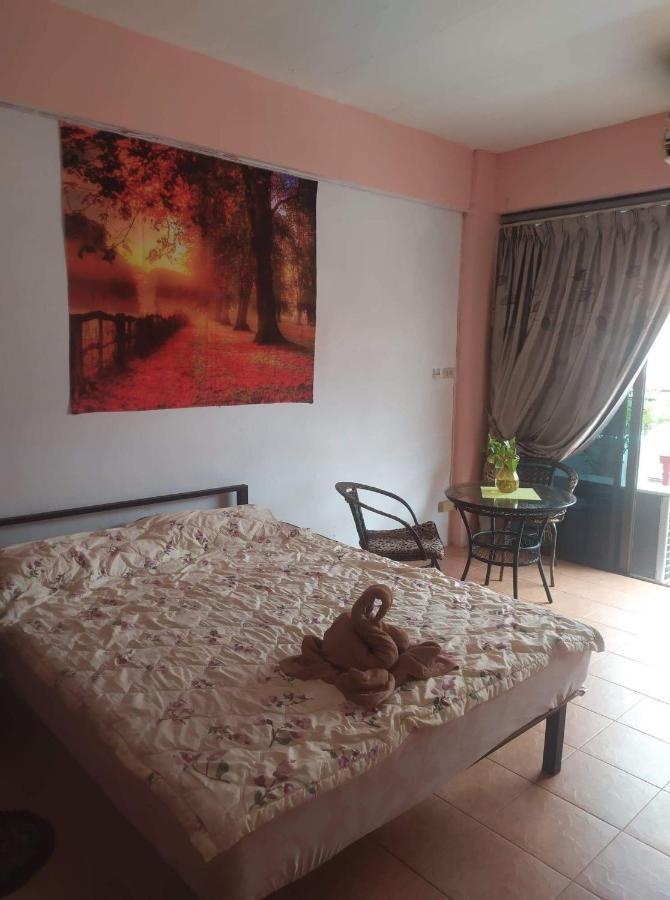 Artem's Guest house 3*