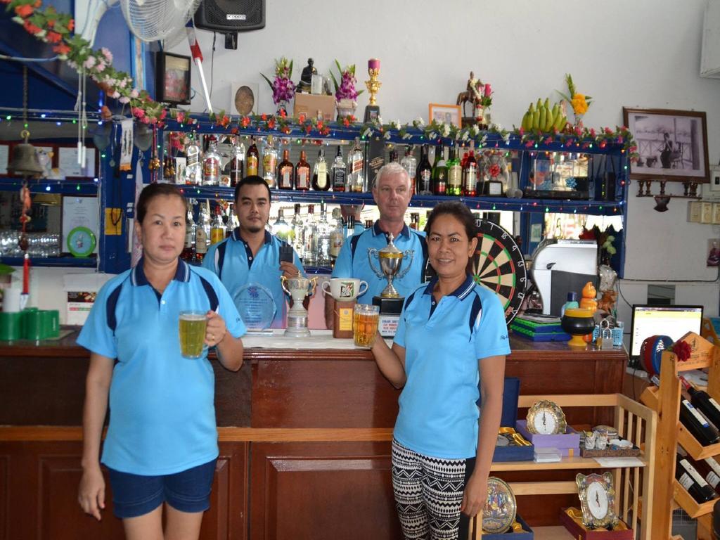 Blue Lagoon & Bar 2*