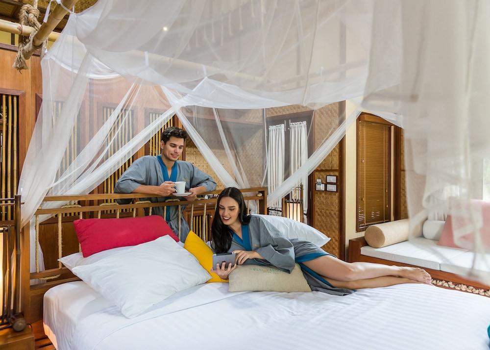 The Float House River Kwai Resort