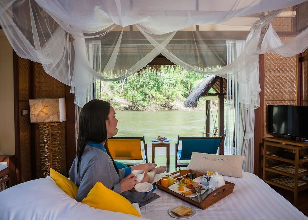 Resort The Float House River Kwai