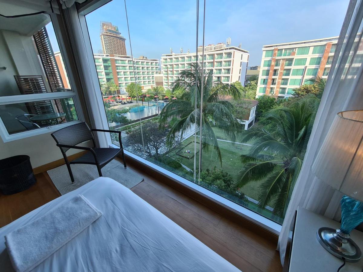 Amari Family Apartment