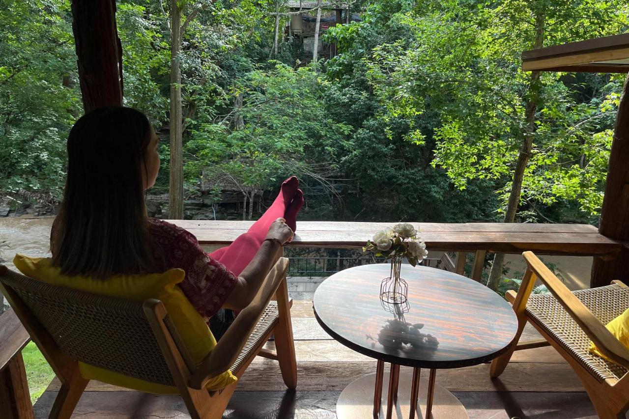 Resort Tawan Riverside Mae Wang