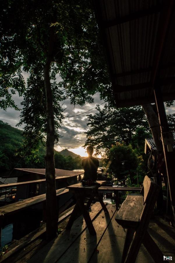 ชอว์ งาทอง รีสอร์ต Chor Ngar Thong Erawan Resort